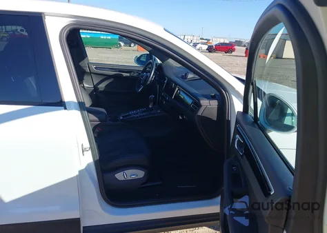 2021 Porsche Macan из США, поврежденный, VIN WP1AA2A59MLB08627